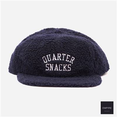 QUARTERSNACKS ARCH LOGO CAP - Navy Fleece